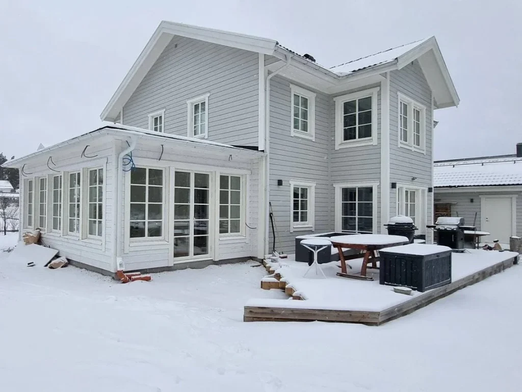 Tillbyggnad av en glasveranda