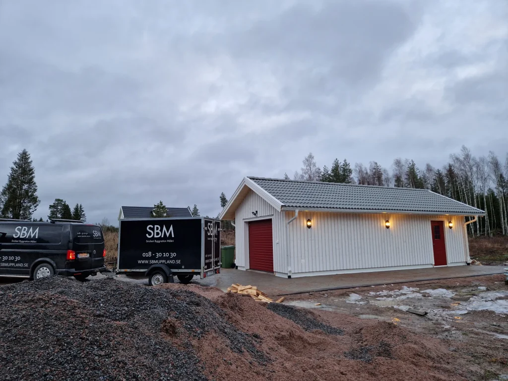 Ett nybyggt garage i Uppsala