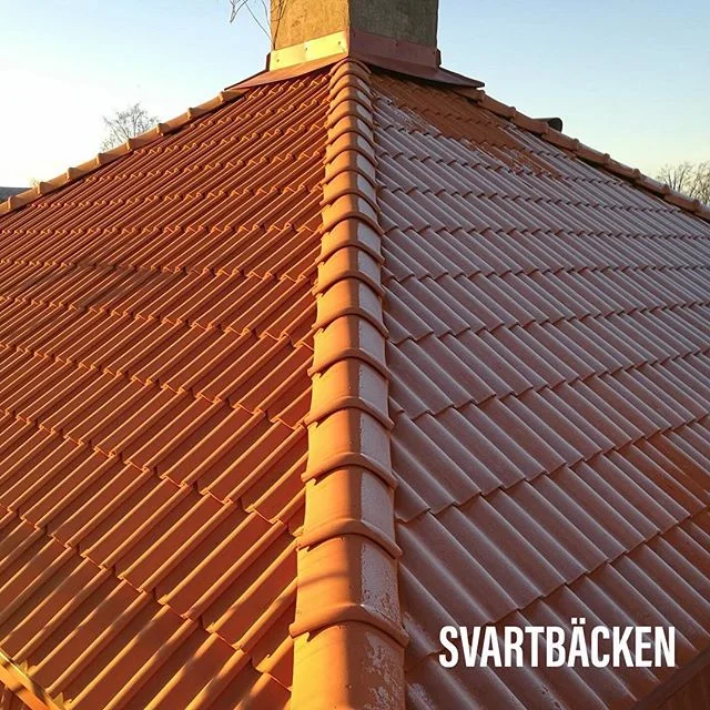 Et nytt tak på ett hus 