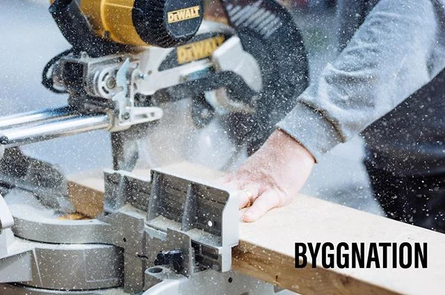 Trä skärs ut för byggnation i uppsala