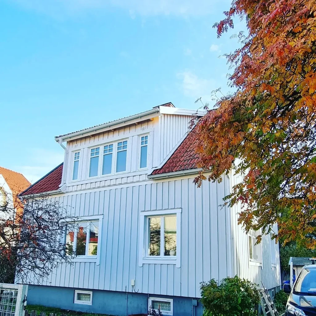 En takkupa i svartbacken i Uppsala.